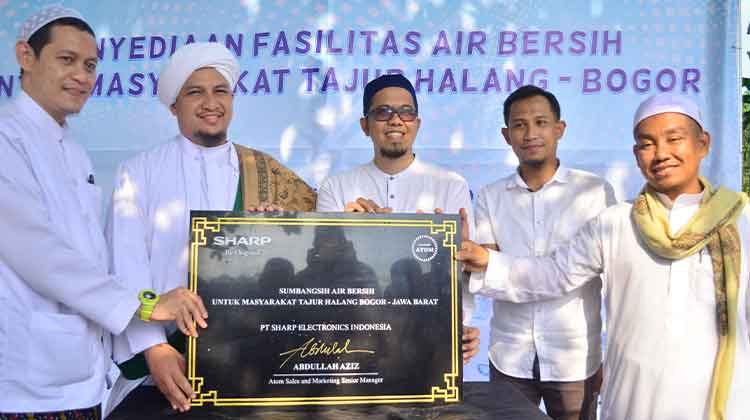 Penyediaan Fasilitas Air Bersih Dari PT Sharp Electronics Indonesia