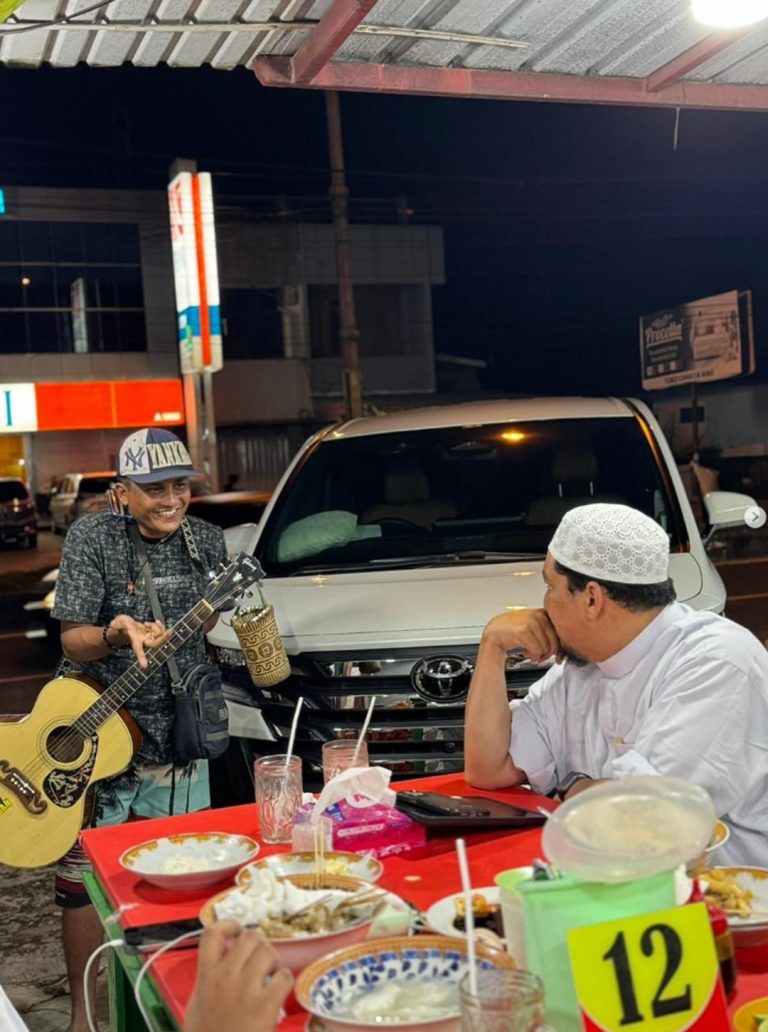 Lihatlah Apa Yang Dikatakan, Jangan Melihat Siapa Yang Mengatakan.