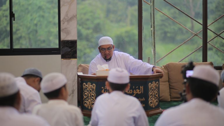 Dialektika Ketaatan dan Moderasi Ibadah: Studi Biografi Abdullah bin Amr bin Ash dalam Perspektif Hadis dan Psikologi Agama